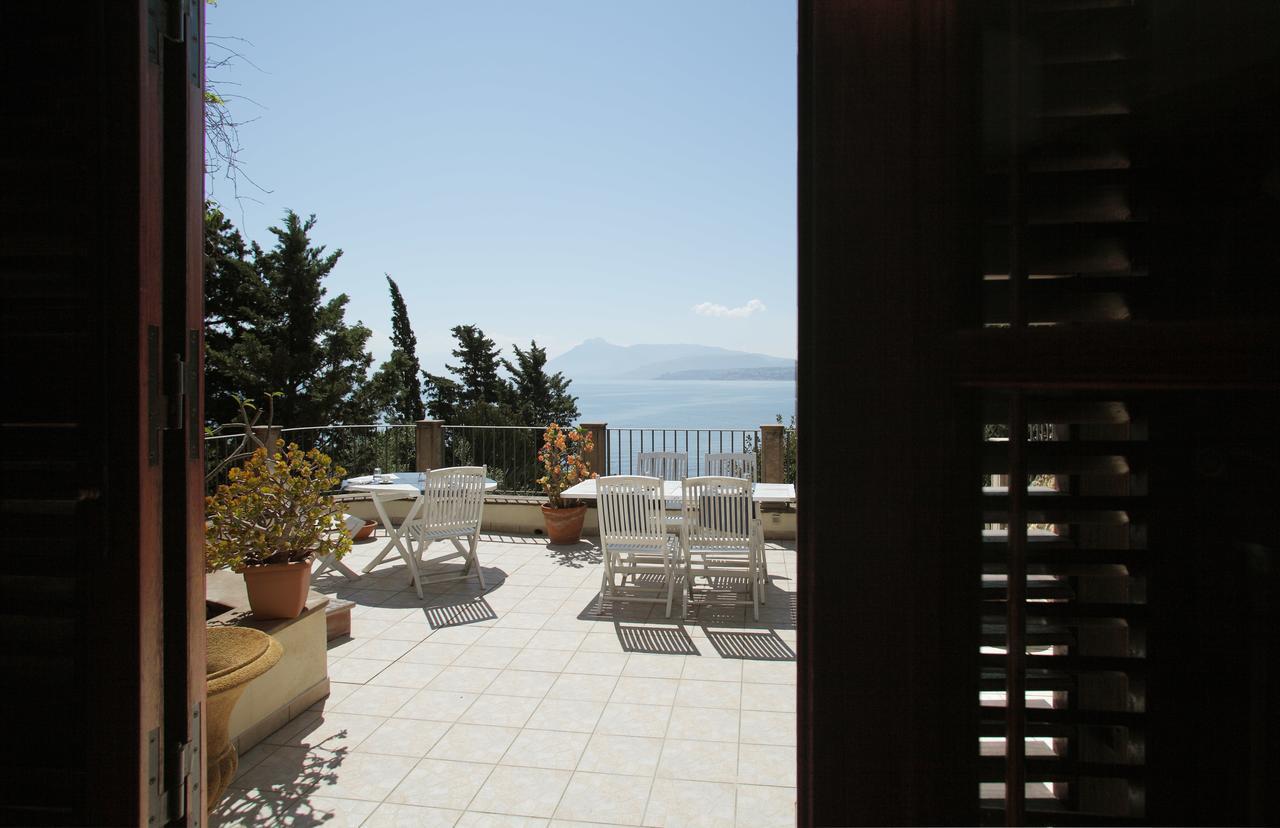 Residenza Terrazze Sul Mare Bed & Breakfast Santa Flavia Ngoại thất bức ảnh
